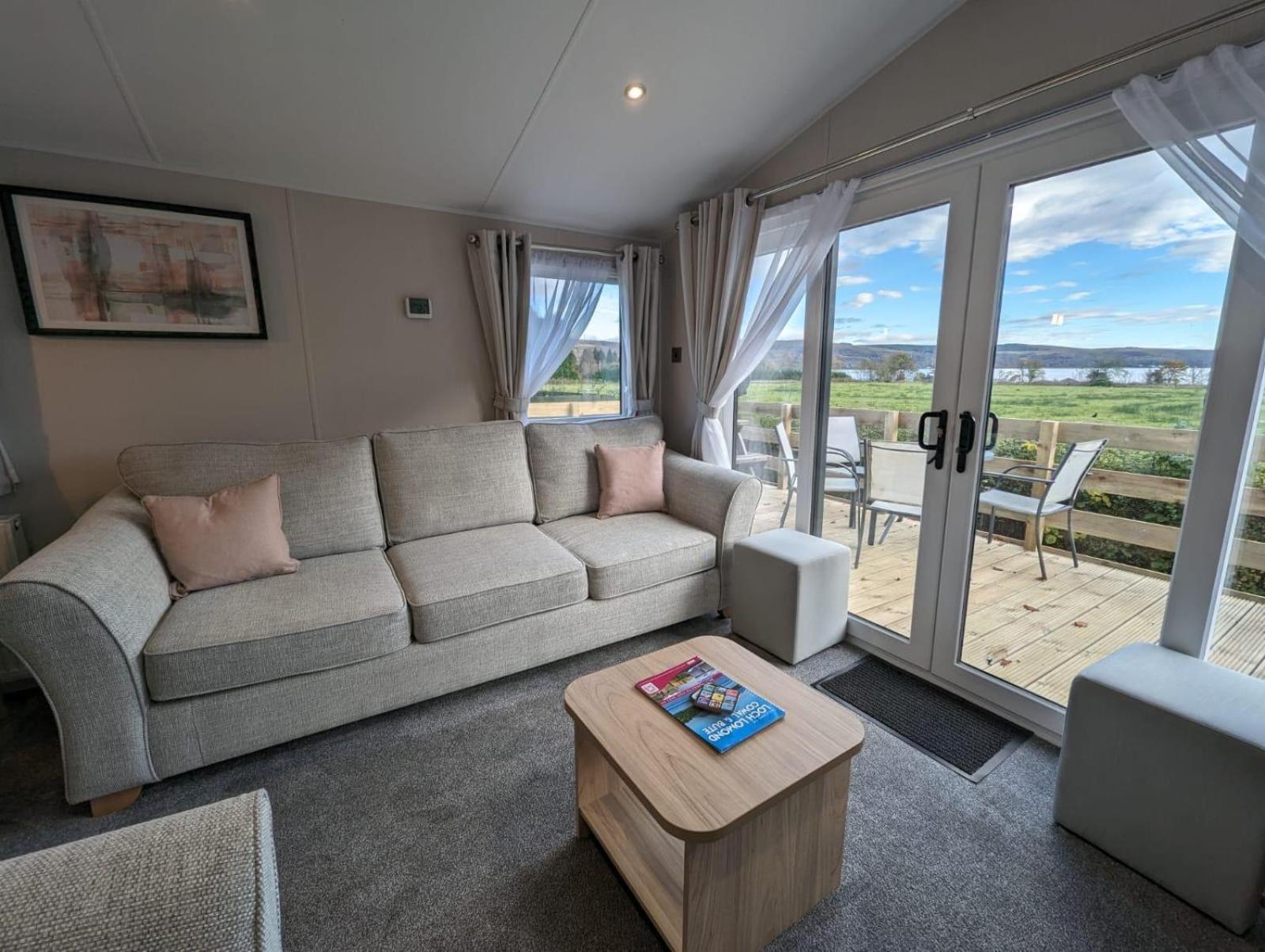 The Manor Sea View 8